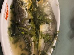 -沈家门海鲜夜排档38号(滨港路店)