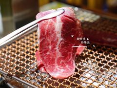 黑牛板踺-明洞阿姨·韩式酱蟹烤肉·创意料理(三元桥店)