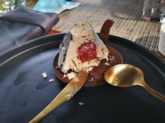 熔岩红茶火山-喜洲吧·江畔老船厂·庭院餐厅(喜临院店)