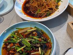 -有红鸡毛店·川菜(建设路店)