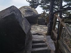 -罗田薄刀峰风景区