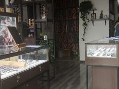 -视野联行眼镜蔡司·依视路官方授权店(顺城店)