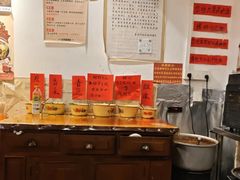 -柳州肥姨妈大骨螺蛳粉(江宁万达店)