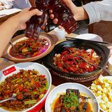 对的地点 遇见对的你 吃黑色经典臭豆腐 匠熙没白来❗️