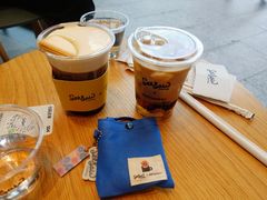 山茶桃胶拿铁-Seesaw Coffee(苏州中心店)