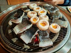 -围炉肉舍丹东海鲜烤肉·烤活鳗(步行街店)