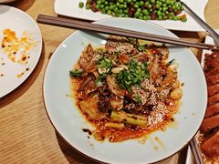 -渝信川菜 · 川味家常菜(财富购物中心店)
