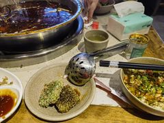 -肖肖酸萝卜鱼火锅(总店)