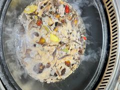 -锅老头海鲜铁锅炖