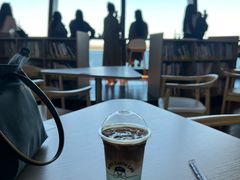 -抱抱地球咖啡馆(国家海洋博物馆店)