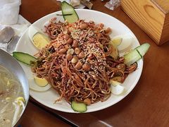 -亲昵春川鸡排(韩国美食街店)