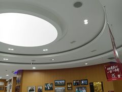 -雅悦齿科(顾村公园店)
