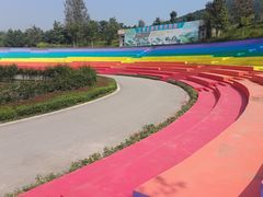 -雪山彩虹谷景区