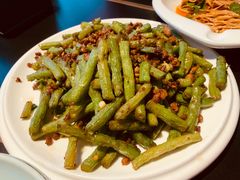-粉墨特色菜·烧烤音乐酒馆