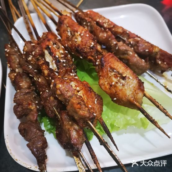 新疆新鲜羊肉串