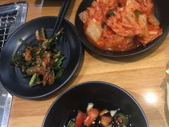 -肉甲韩国木炭烤肉(新壹街1店)