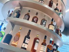 -M Stand(上海人民广场来福士店)