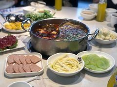 -德林酸菜鱼火锅(南丹店)