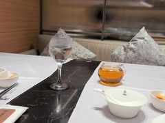 -红鼎豆捞·非遗鲍皇汤火锅(宝丰路店)