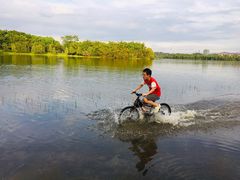 -松山湖南湖湾露营营地