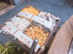 -盡膳口福跷脚牛肉火锅(晶耀前滩店)