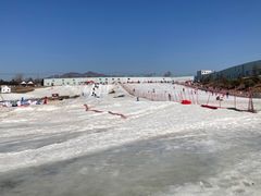 -华彬猛犸滑雪场