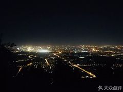 -鬼笑石后山停车场