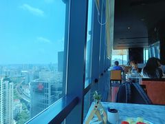 -上海龙之梦万丽酒店