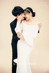 -雪中彩影婚纱摄影·微光艺术中心