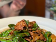 -阿瓦山寨·湘菜现炒·剁椒鱼头王(咸阳总店)