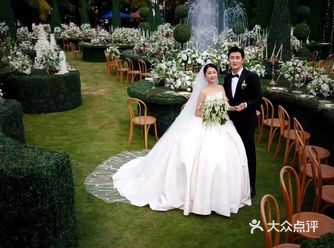 从校园到婚纱的爱情修成正果啦 “我爱你”到“我愿意”