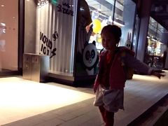 -LINE FRIENDS Garosu-gil Flagship Store