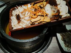 -野·大山里野生菌石锅土鸡(益田假日店)