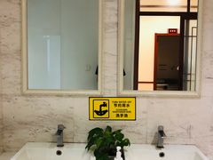 -上海德众堂中医门诊部·骨伤·推拿·针灸