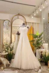 -LA GRACE高端婚纱礼服定制馆