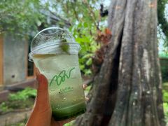 -Chom Cafe and Restaurant