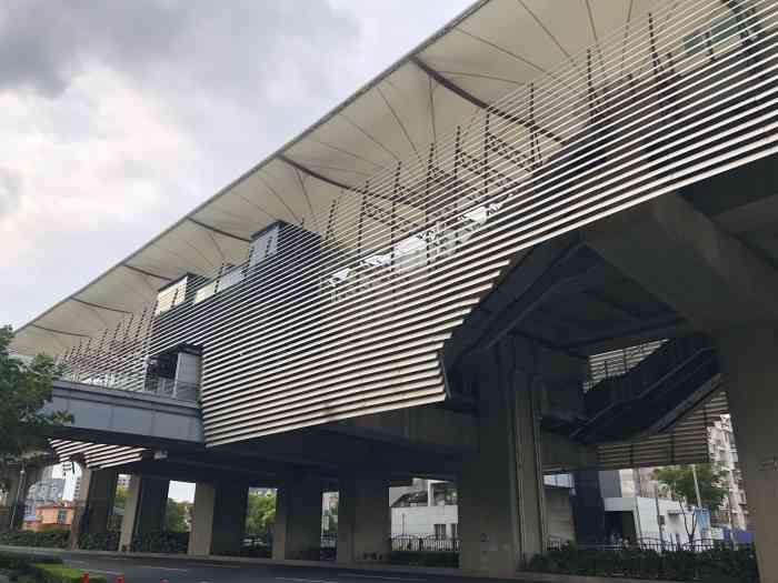 外高桥保税区北地铁站