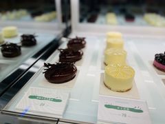 -潮一不贰·法式甜品·生日蛋糕·西式简餐(外滩店)