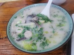 酸菜羊杂汤-清真新疆叶尔羌烤肉店(新香洲店)