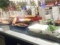 -四囍码头海鲜烧烤自助火锅(外滩南京东路悦荟广场店)