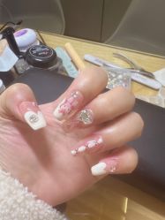 -隅日式美甲美睫專門店