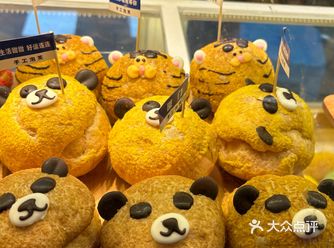  佳肴菜名：香草冰淇淋、抹茶冰淇淋、芒果冰淇淋、巧克