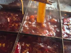 -正南齊北重庆老火锅(光华村直营店)
