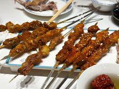 -三江源美食城