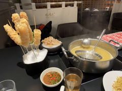 -鲜入唯煮·港式海鲜牛肉火锅(金宝街店)