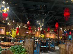 大堂-老滇山寨•云南特色菜•地方菜•民族风情歌舞表演(金碧店)