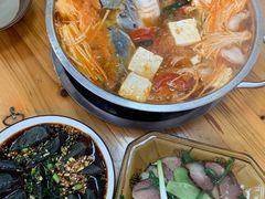 -苗侗地道红酸.酸汤鱼·酸汤牛肉