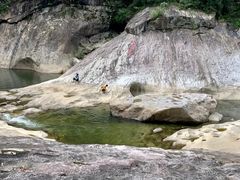 -燕子河大峡谷天坑仙境