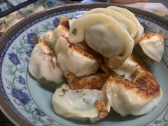 -无名氏宵夜小摊(祝家三姐妹馄饨店)