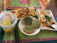 -海口骑楼小吃街